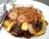 รูปขั้นตอนการทำที่ 3 ของ ผัดไวไว,กุ้ง,ไข่เยี่ยวม้า,ข้าวโพดอ่อน