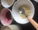 A picture of step 1 of Oats & Strawberry Milkshake with caramelized sunflower seeds.