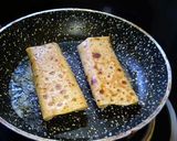 A picture of step 5 of Paneer Frankie.