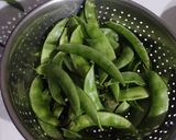 A picture of step 1 of Flat beans masaledaar sabji.