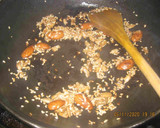 Foto del paso 5 de la receta: Costillas de cerdo con salsa de jugo de naranja y semillas de girasol, ajonjolí y nuez