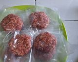 Foto langkah ke 2 dari resep Beef Patty Frozen (beef burger).