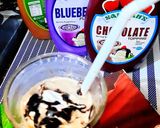 A picture of step 4 of Oreo Choco shake.
