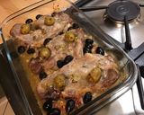 Une image de l'étape 7 de Côtes de porc aux olives bicolores et échalotes.