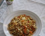 Foto langkah ke 3 dari resep Mie goreng lada hitam.