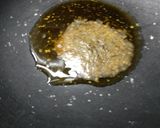 A picture of step 3 of Bathua aloo paratha.