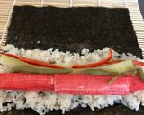 A picture of step 4 of Very basic sushi.