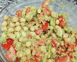 Foto del paso 3 de la receta: Ensalada de quinoa y garbanzos