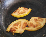Foto del paso 5 de la receta: Bocadillo de berenjena y tomate con miel y vinagreta de mostaza