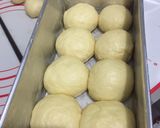 Foto langkah ke 4 dari resep Korean Garlic Bread.