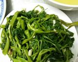Hình bước làm 6 của món Rau muống 2in1 Canh rau muống_Rau muống xào tỏi