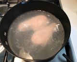 A picture of step 1 of Classical chicken salad.