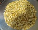 ચીક્કી (Chikki Recipe In Gujarati) રેસીપી સ્ટેપ3ફોટો