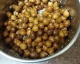 A picture of step 1 of Black chickpeas kabab.