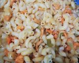 A picture of step 3 of Tikka macroni.