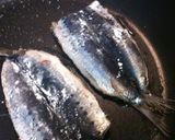 A picture of step 3 of Sardine Umaki Rice Bowl--Also Good With Saury & Mackerel.
