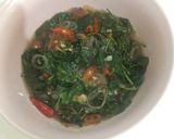Foto langkah ke 7 dari resep Tumis kangkung saos tiram.