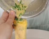 Foto langkah ke 4 dari resep Telur Gulung Sayur.
