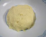 A picture of step 5 of Little Jam Cookies.