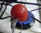 A picture of step 3 of Gingery Boiled Whole Tomato.