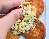 A picture of step 3 of Aloo tikki chaat.