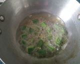 A picture of step 2 of Bhindi tomato masala fry.