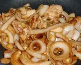 A picture of step 7 of Sweet and Savoury Stir-Fried Chicken and Onion.