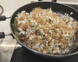 A picture of step 2 of Sewai and sabudana upma.