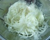 A picture of step 2 of An Easy Side Dish Salad with Crispy Bacon and Daikon Radish.