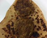 A picture of step 2 of Aloo tikki wrap.