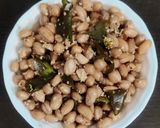 A picture of step 5 of Peanut sundal.