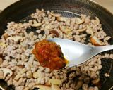 雙椒味噌香菇肉燥的食譜步驟3照片