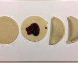 A picture of step 11 of Blackberry pierogi (dumplings).