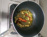 कच्च्या टोमॅटो ची चटणी (kachhya tomatochi chatani recipe in marathi) रेसिपी स्टेप 3 फोटो 