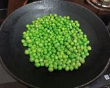 मटार ठेचा (Matar Thecha Recipe In Marathi) रेसिपी स्टेप 1 फोटो 