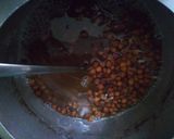 A picture of step 1 of Sukha Masala Chana.