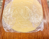 Foto del paso 6 de la receta: Tarta con peras en almíbar y crema de almendras “sin gluten “