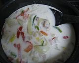 A picture of step 2 of Green Curry.