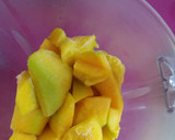 Foto del paso 1 de la receta: Helado de mango en tarrinas (Smoothie)