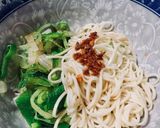 รูปขั้นตอนการทำที่ 2 ของ บะหมี่จุกกับเนื้อย่างข้าวคั่ว(แห้ง)