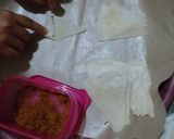Foto langkah ke 3 dari resep Sumpia Krenyes Abon Serundeng.