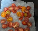 Une image de l'étape 1 de Tomates à la provençale à l’air fryer.