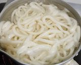 Foto langkah ke 2 dari resep Udon Goreng Sosis.