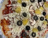 A picture of step 15 of Chicken With Veggie Cheese pizza.
