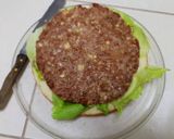 صورة لخطوة 4 من وصفة ميغا برغر mega burger 🍔 🍔🍔🍔