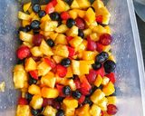 A picture of step 4 of Fruit parfait.