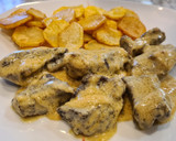 Foto del paso 7 de la receta: Presa ibérica en salsa de mostaza con patatas