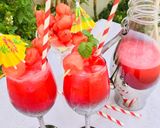 A picture of step 5 of RoohMelon Slush.