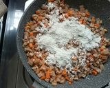 Foto langkah ke 2 dari resep Roti goreng isi ragout sosis keju.
