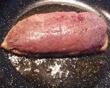 Foto del paso 3 de la receta Magret de pato con miel y tomillo